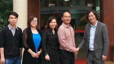 我們找中擂公司為多奇設(shè)計(jì)品牌形象、宣傳工具等一系列的項(xiàng)目，希望通過(guò)重新包裝讓多奇的品牌形象更加鮮明。中擂團(tuán)隊(duì)的服務(wù)水平和設(shè)計(jì)水平都很不錯(cuò)，在同行中應(yīng)該是處于上游的。