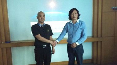 中擂在LED行業(yè)的經(jīng)驗(yàn)比較豐富，策劃中為我公司品牌提煉出“自然光”賣(mài)點(diǎn)，并對(duì)眾產(chǎn)品進(jìn)行全面梳理分類(lèi)，全面提升了產(chǎn)品形象。此次雙方都合作很愉快，期待未來(lái)雙方能繼續(xù)攜手邁進(jìn)！